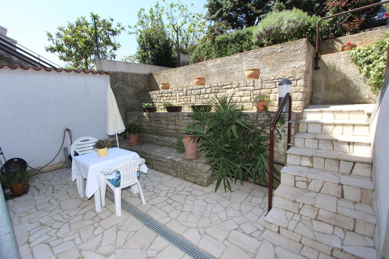 Apartment Irena PUY Exterior foto