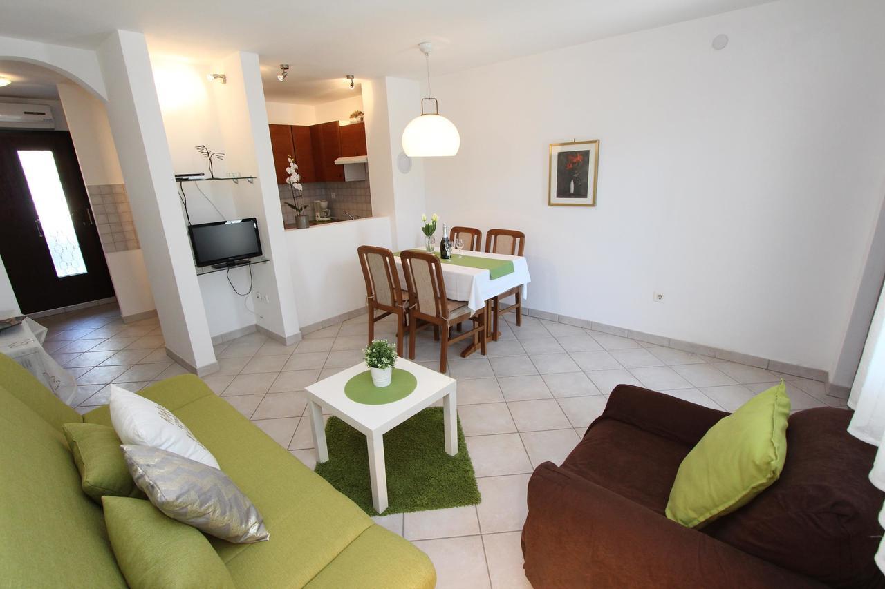 Apartment Irena PUY Exterior foto